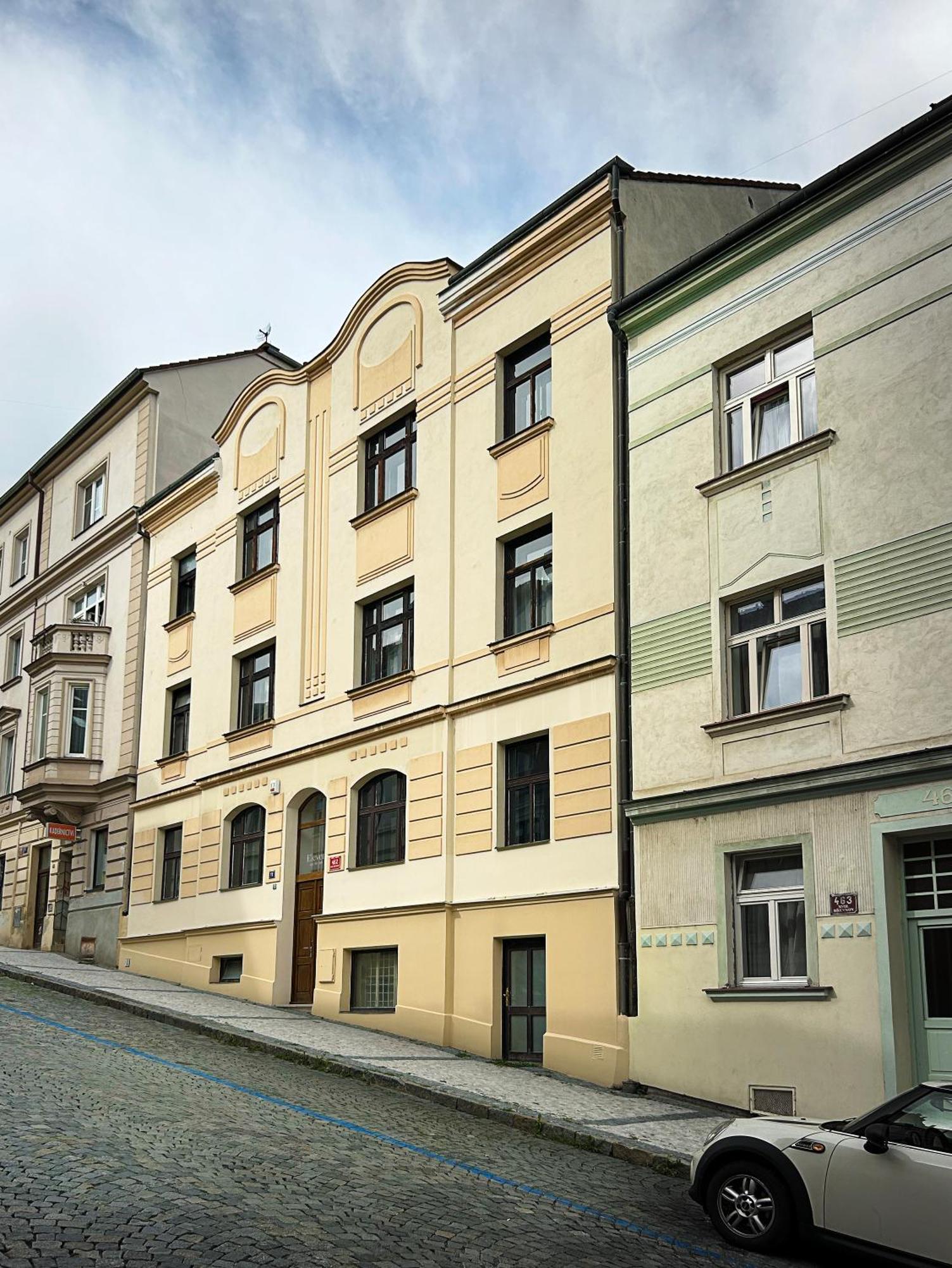 Eleven Apartment Prague