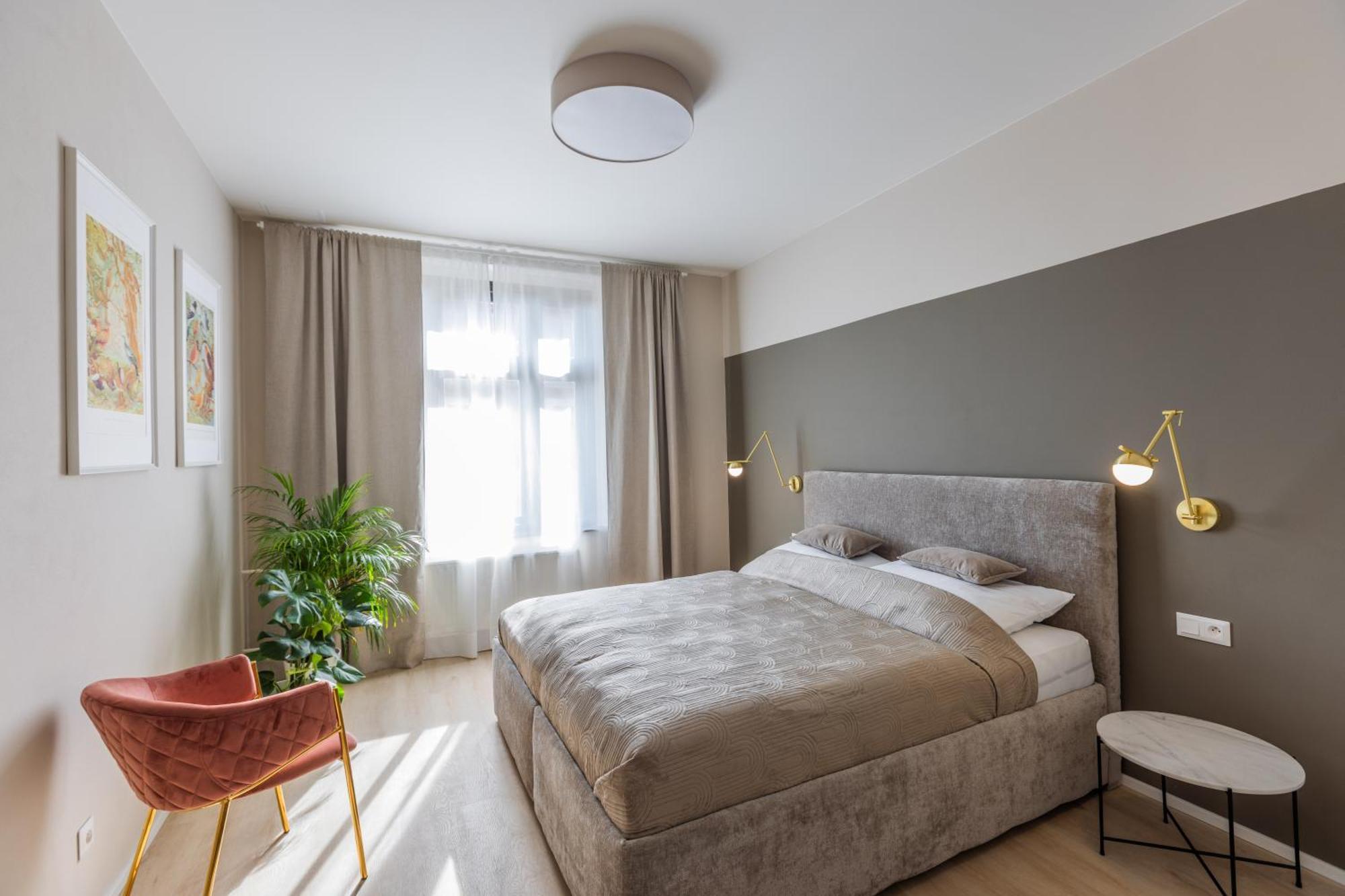 Eleven Apartment